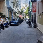 Bán nhà hẻm 6m biệt thự đang kinh doanh, cách biển 400 giá 9,3 tỷ