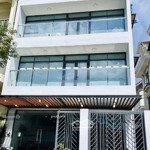 Nhà đường xô viết nghệ tĩnh 10x20m trệt 2 lầu cho thuê