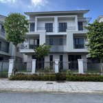 Bán gấp bt centa riverside, 10,6 tỷ, 180m2, 4pn, 5wc, từ sơn, bắc ninh