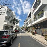 Bán nhanh lô đất đẹp đường c1 ngang 6m kế bên chung cư ct2 và công viên