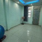 Hẻm 3m 26m2 3 tầng btct 3 phòng ngủ sát bên bv nhi đồng 1 lý thái tổ, quận 10
