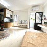 Chính chủ cho thuê ccmn khu vực nguyễn văn huyên.
- dương quảng hàm rộng 40m2 full đồ