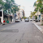 Mặt tiền tân định, quận 1 ngay trần nhật duật, 4mx16m, vuông vắn, 5 tầng, cho thuê 70 triệu/tháng