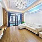 Bán nhà gần bệnh viện bạch mai, q.đống đa, gần 10 tỷ, thang máy, sát hồ