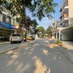 Bán lô đất mặt đường đặng ma la khu quán nam - dt 100m2 - mt 5m - hướng đông nam. lh 0986351619