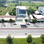 Mặt tiền quốc lộ 13 đối diện trung tâm hành chính huyện bàu bàng
