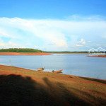 đất đẹp chính chủ, mặt tiền hồ