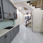Nhà phố thái hà đống đa 50m x 5t mt 3.8m ngõ ô tô thông chạy vòng quanh, 1 ngoặt ra phố.