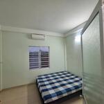 Cho thuê nhà mặt tiền mỹ an, 3 tầng, 4 phòng ngủ, sân thượng, sân để xe, nội thất cơ bản, giá 12tr có thương lượng. lh 0777553626