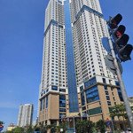 Cần bán nhanh chcc golden park 96m2 3n2w full nội thất giá chỉ 8,7 tỷ - lh: 0906241823