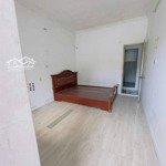 đại đồng, hoàng mai. dt 30m2 x 3 tầng, mt 3,3m, giá 4,35 tỷ. ngõ nông rộng thẳng, gần phố.