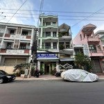 Nhà 4 tầng cách biển trần phú 100m, kề khu biệt thự cồn tân lập. đường rộng 16m khu kinh doanh khác