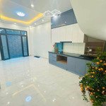 Bán nhà gia quất,40m_3 ngủ rộng,phun nội thát,mới tinh,gần ô tô tránh,5.25tỷ