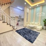 Hiếm - full đồ - ở ngay - cách ô tô 30m