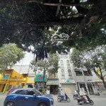 Siêu phẩm ngang lớn mt phan đình phùng, phú nhuận, dt 11x16m, 3 lầu, hđt 151,86 triệu, giá 39 tỷ