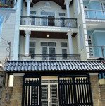 Chính chủ cần bán nhà 72m2 ở nguyễn thiện thuật - q3. cách chợ bàn cờ 5 phút chạy xe. giá 3tỷ560