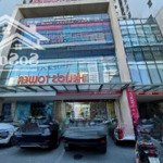 Mặt tiền lê thánh tôn, bến thành, quận 1. dt:10x20m (cn 200m2) 5 lầu + thang máy, hd thuê : 350tr