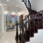 10 bán nhà riêng tại hào nam, 16 tỷ, 55 m2, 6 phòng ngủ 5 vệ sinh view đẹp, uy tín