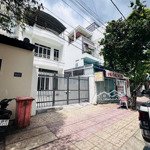 Bán nhà 3 tầng mặt tiền phố chính vân đồn vị trí kinh doanh trung tâm tp nha trang 132,6m2 17 tỷ