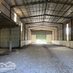 Cho thuê nhà kho 620m2 đầy đủ điện, nước vị trí đắc địa tại tôn đản, giá chỉ 30 triệu/tháng