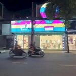 Nhà mt cách mạng tháng 8, q3. dt 12 x 6, riêng biệt, giá 25 tr