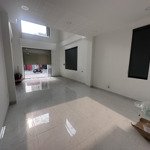 Mặt bằng kinh doanh nguyễn duy dương - quận 10, thuận tiện kinh doanh nhiều ngành nghề, có vỉa hè