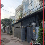Bán căn nhà lầu trệt 3 phòng ngủ đường xe hơi phường đông hòa cách làng đại học 500m