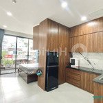 Căn hộ dịch vụ mới xây q5 có bancol rộng - chỉ tính điện nước - thang máy, mặt tiền ô tô