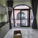 Căn hộ studio mới hoàn thiện,full nội thất,ban công, thang máy, máy lạnh giá 7,5tr vạn phúc city