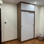 Cho thuê ch 2 phòng ngủ 75m2, 15 triệu ở home city, cầu giấy, hn