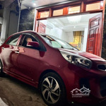 Nguyễn cao - thang máy - ngõ nông rộng - ô tô đỗ cửa - thiết kế phong cách sang trọng - cửa nhà chợ