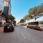 Bán nhà mặt phố trần vỹ, quận cầu giấy - 6 tần thang máy, gara oto. nhỉnh 27 tỷ.