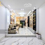 Bán nhà đẹp xây mới sân cổng kinh doanh buôn bán tốt,đường đà nẵng thông lê lai