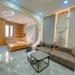 Căn hộ dịch vụ cao cấp -vị trí siêu đẹp 10m ra mặt phố hồ đắc di quận đống đa 45m chào giá 10.9 tỷ.