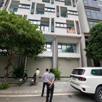 Cho thuê nhà lk galaxy vạn phúc, hà đông 200m2, 6 tầng, mt 10m, thông sàn, thang máy, giá 90tr/th
