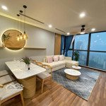 Bán căn góc, diện tích 108.65m2, thiết kế 3pn2wc, trục 04, view biệt thự vinhomes gardenia