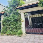 Biệt thự sân vườn 2 mặt tiền kđt thành phố giao lưu, cạnh trục đường chính, cạnh vườn hoa, 189m2*4t