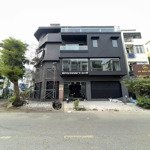 32 tỷ! bán gấp building siêu hiếm ngay sân bay - tân bình (10x18m - xd 3 tầng - hđt 90tr/tháng)