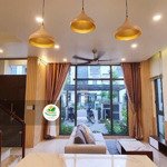 Nhà phố small 3 mặt thoáng, nhà mới hoàn thiện, nội thất cao cấp, sang trọng, giá chỉ 6,3 tỷ