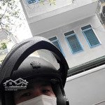 Phạm văn đồng, lô góc, thông ô tô tránh, gara, 61m2, 5 tầng, mt 4.1m, chỉ 19 tỷ.