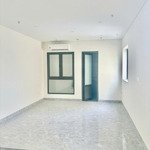 Cho thuê nhà mặt phố 68 ngụy như kon tum, 13 triệu, 57m2, 1 tầng, không nội thất