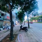 Vị trí đẹp nhất phố, vỉa hè rộng, kinh doanh sầm uất. bán nhà nguyễn văn cừ, diện tích 128m2