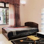 Cho thuê nhà ngõ 90 hoa bằng 75m2 x3t