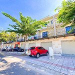 Bán shophouse suncasa central vsip 2a vị trí đẹp, kinh doanh tốt, cạnh đương đb4 giá full 3,2tỷ