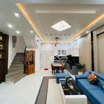 Chỉ 2,18 tỉ nhà trung hành 3 tầng sân cổng riêng