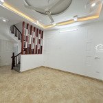 Siêu phẩm. bán nhà xuân la - tây hồ. ngõ nông gần phố. ô tô gần. 32m2 x 5 tầng. giá: 7 tỷ