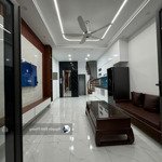 Nhà đẹp xem là mê. hơn 8 tỷ có ngay nhà 5t thang máy cao cấp đầy đủ nội thất gần mặt phố lê lợi hđ