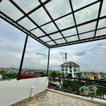 Bán nhà long biên, gara ô tô view hồ, 70m, 11 tỷ, 6 tầng thang máy.