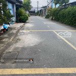 Chủ ngộp bán gấp miếng đất 5x20m giá 2 tỷ 050 mặt tiền đường cây da, ngay ubnd xã tân phú trung