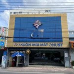 Cần bán căn nhà mt 142 âu cơ, phường 9, tân bình - 9,5x25,8m, nh: 14,2m, cn 194,7m2, 3 lầu, 60 tỷ !